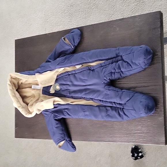 6-12 months one piece snow suit - Picture 1 of 1